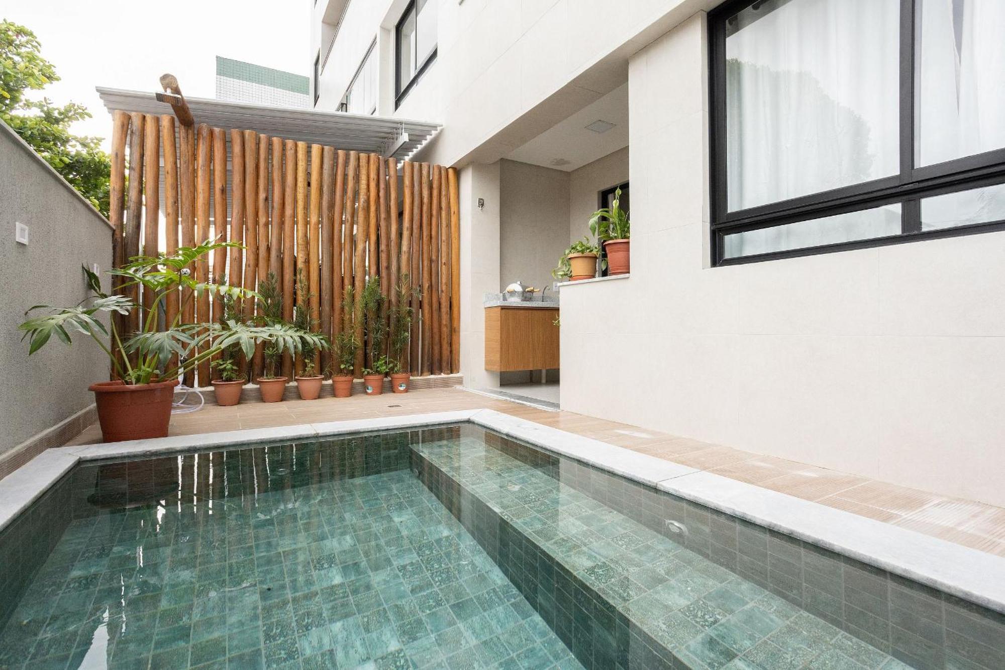 Apartamento de 1 Quarto com Terraço